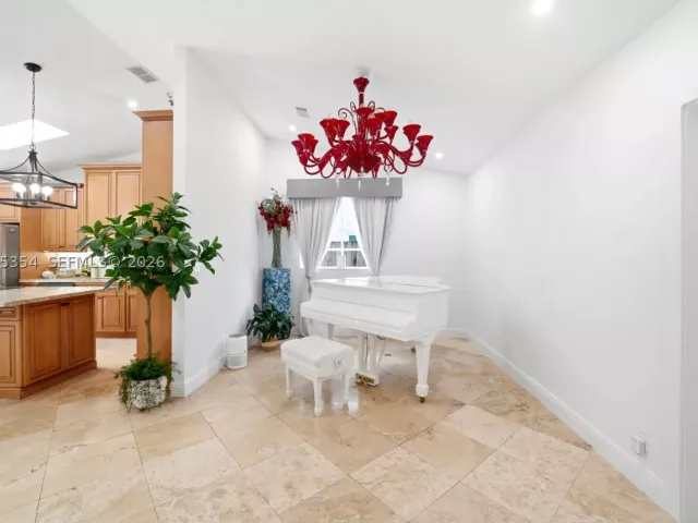 3-bedroom home for rent in Miami - 12715 SW 96th Ter 12715 - MondialRealty