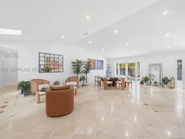 3-bedroom home for rent in Miami - 12715 SW 96th Ter 12715 - MondialRealty