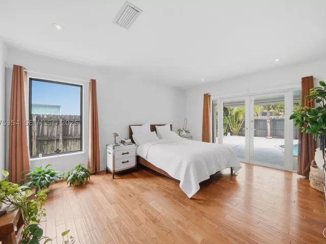 3-bedroom home for rent in Miami - 12715 SW 96th Ter 12715 - MondialRealty