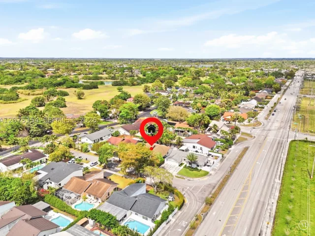 3-bedroom home for rent in Miami - 12715 SW 96th Ter 12715 - MondialRealty