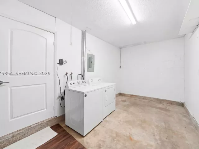 3-bedroom home for rent in Miami - 12715 SW 96th Ter 12715 - MondialRealty