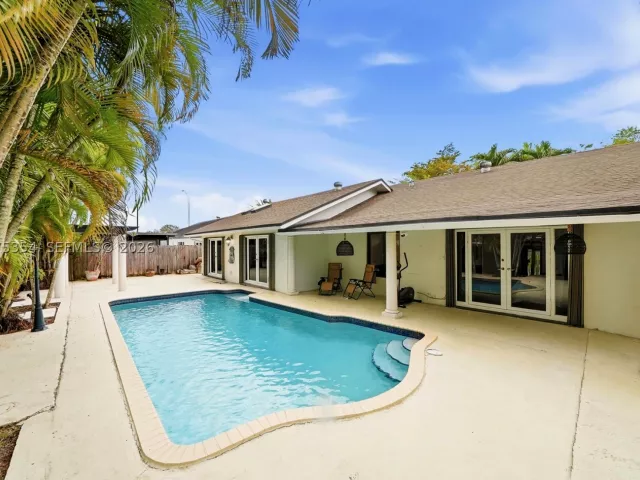 3-bedroom home for rent in Miami - 12715 SW 96th Ter 12715 - MondialRealty