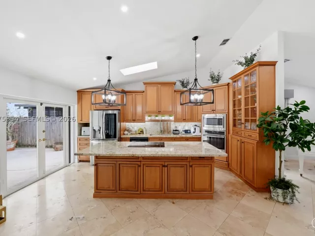 3-bedroom home for rent in Miami - 12715 SW 96th Ter 12715 - MondialRealty