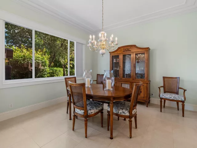 3-bedroom home for sale in West Palm Beach - 9139 Bay Harbour Circle - MondialRealty