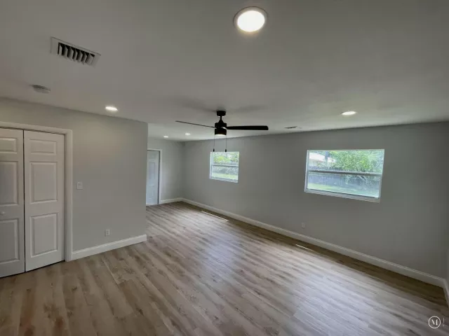 4-bedroom home for sale in West Palm Beach - 4790 Alberta Avenue - MondialRealty