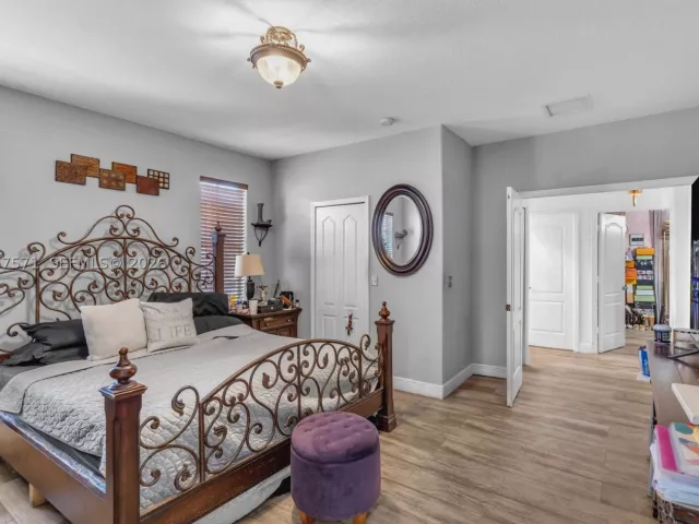 3-bedroom home for sale in Miami - 12382 SW 213th Ter - MondialRealty