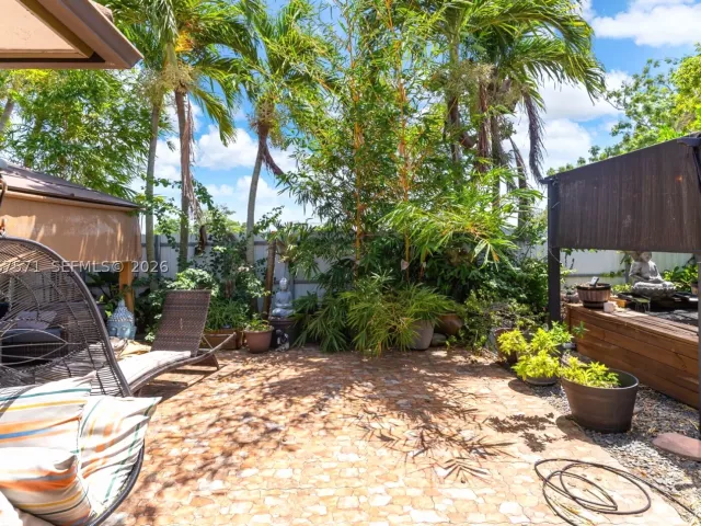3-bedroom home for sale in Miami - 12382 SW 213th Ter - MondialRealty