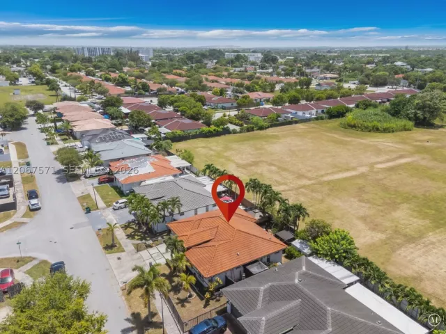 3-bedroom home for sale in Miami - 12382 SW 213th Ter - MondialRealty