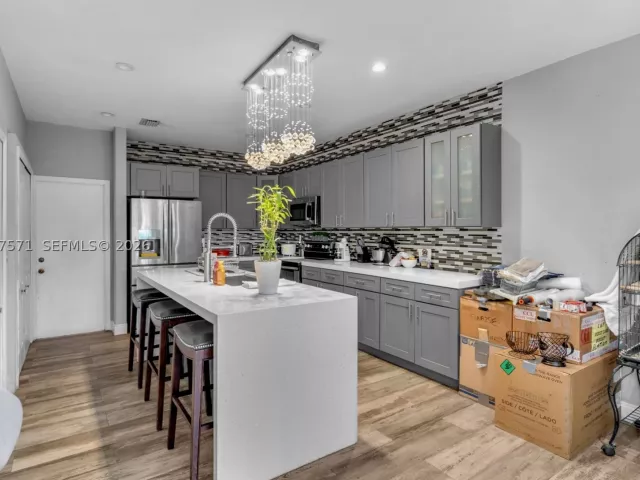 3-bedroom home for sale in Miami - 12382 SW 213th Ter - MondialRealty