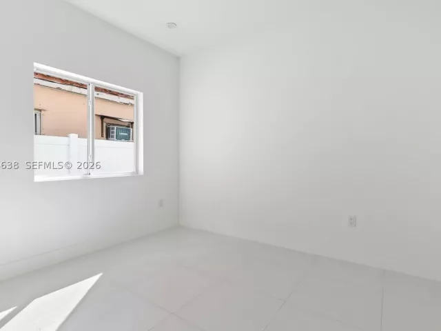 5-bedroom home for sale in Miami - 5735 SW 4th St - MondialRealty