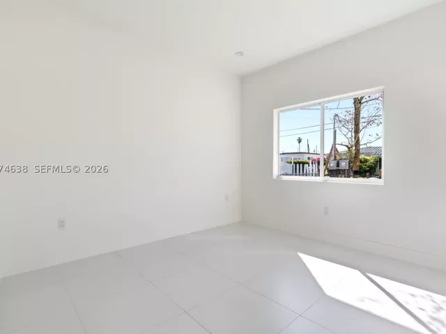 5-bedroom home for sale in Miami - 5735 SW 4th St - MondialRealty