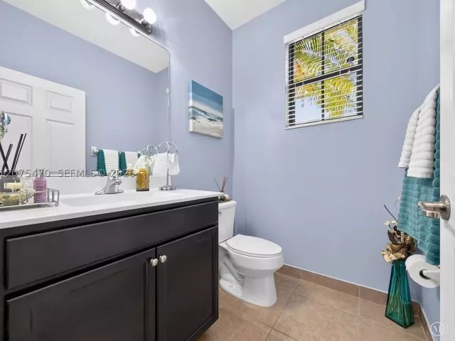 3-bedroom home for rent in Miami - 4276 SW 166th Ct 1 - MondialRealty