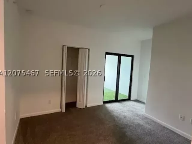 3-bedroom home for rent in Hollywood - 2511 Pierce St 5 - MondialRealty