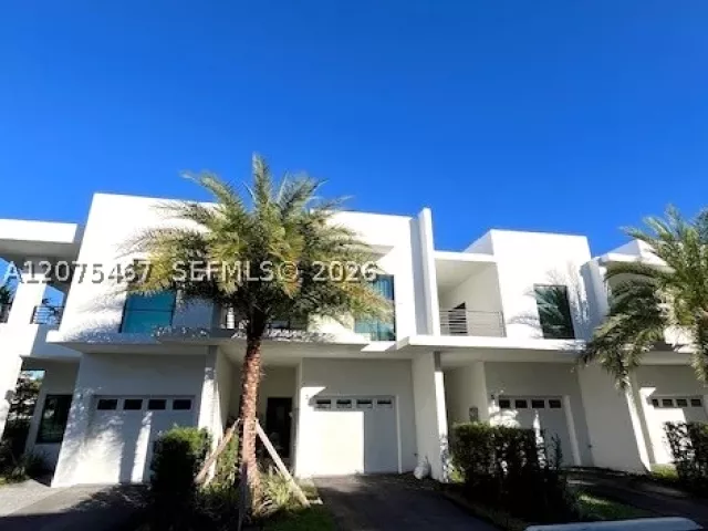 3-bedroom home for rent in Hollywood - 2511 Pierce St 5 - MondialRealty