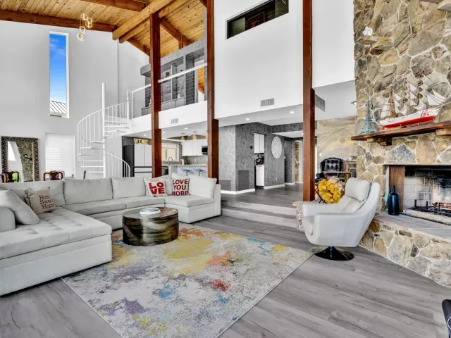 3-bedroom home for sale in Fort Lauderdale - 600 N VICTORIA Terrace - MondialRealty