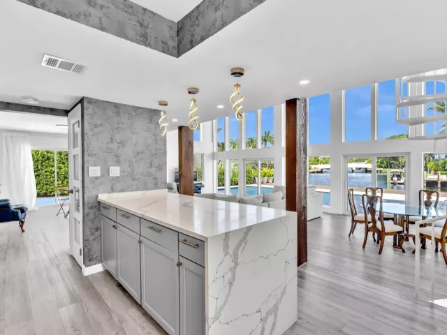 3-bedroom home for sale in Fort Lauderdale - 600 N VICTORIA Terrace - MondialRealty