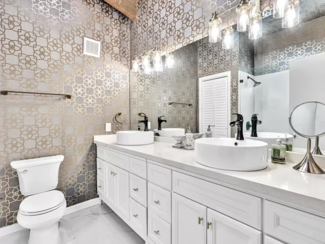 3-bedroom home for sale in Fort Lauderdale - 600 N VICTORIA Terrace - MondialRealty