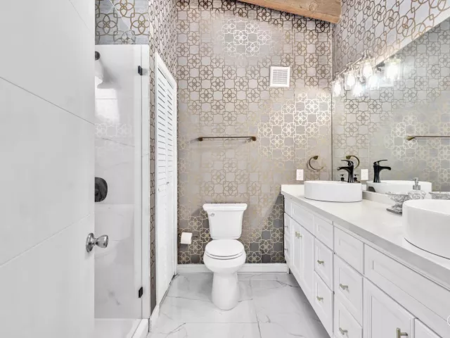 3-bedroom home for sale in Fort Lauderdale - 600 N VICTORIA Terrace - MondialRealty