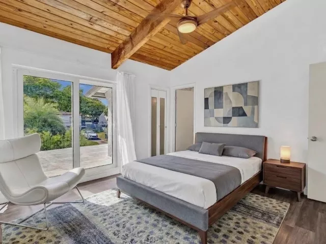 3-bedroom home for sale in Fort Lauderdale - 600 N VICTORIA Terrace - MondialRealty