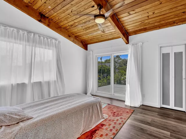 3-bedroom home for sale in Fort Lauderdale - 600 N VICTORIA Terrace - MondialRealty
