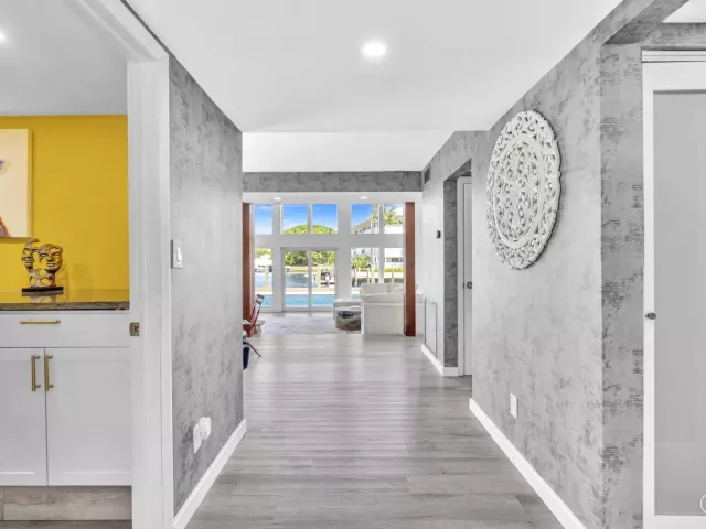 3-bedroom home for sale in Fort Lauderdale - 600 N VICTORIA Terrace - MondialRealty