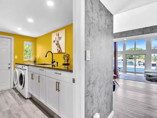 3-bedroom home for sale in Fort Lauderdale - 600 N VICTORIA Terrace - MondialRealty