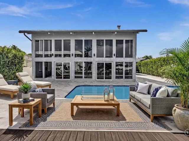 3-bedroom home for sale in Fort Lauderdale - 600 N VICTORIA Terrace - MondialRealty