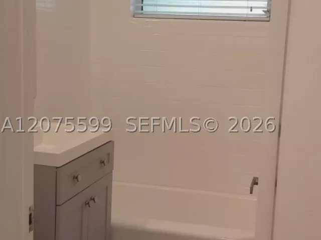 2-bedroom home for rent in Coral Gables -  - MondialRealty