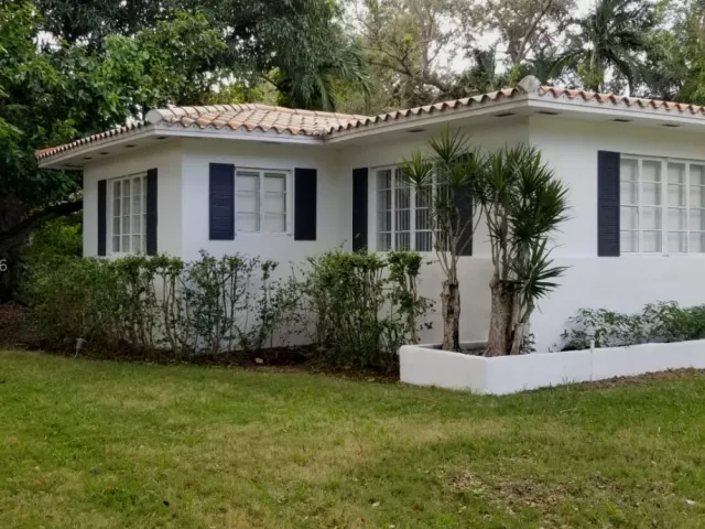 2-bedroom home for rent in Coral Gables -  - MondialRealty