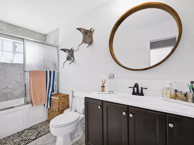 3-bedroom home for sale in Fort Lauderdale - 2171 SW 36TH Terrace - MondialRealty