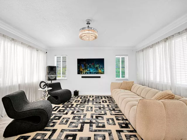 3-bedroom home for sale in Fort Lauderdale - 2171 SW 36TH Terrace - MondialRealty