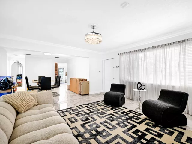 3-bedroom home for sale in Fort Lauderdale - 2171 SW 36TH Terrace - MondialRealty