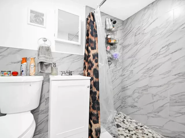 3-bedroom home for sale in Fort Lauderdale - 2171 SW 36TH Terrace - MondialRealty