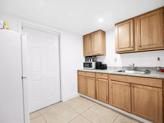 3-bedroom home for sale in Fort Lauderdale - 2171 SW 36TH Terrace - MondialRealty