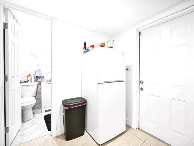 3-bedroom home for sale in Fort Lauderdale - 2171 SW 36TH Terrace - MondialRealty