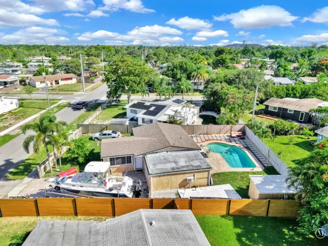 3-bedroom home for sale in Fort Lauderdale - 2171 SW 36TH Terrace - MondialRealty
