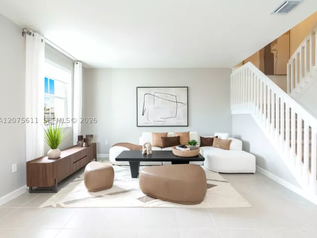 5-bedroom home for sale in Miami - 27307 SW 159 CT - MondialRealty