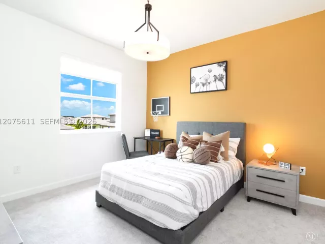 5-bedroom home for sale in Miami - 27307 SW 159 CT - MondialRealty