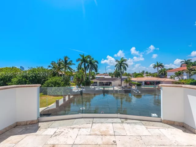 5-bedroom home for sale in North Miami Beach - 3442 NE 171st St - MondialRealty