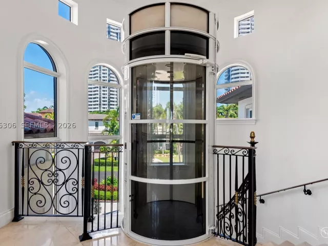 5-bedroom home for sale in North Miami Beach - 3442 NE 171st St - MondialRealty