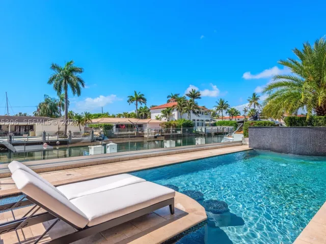 5-bedroom home for sale in North Miami Beach - 3442 NE 171st St - MondialRealty