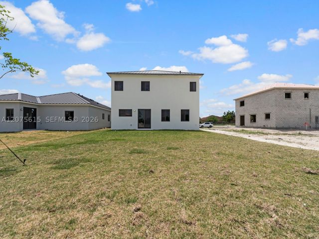 5-bedroom home for sale in Homestead - 18911 SW 317th Ter - MondialRealty