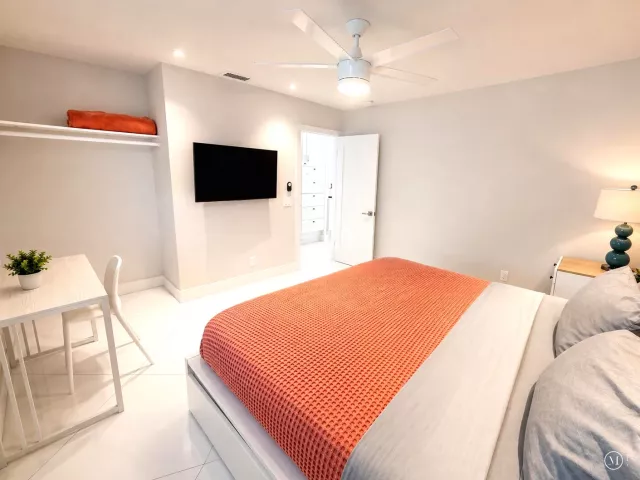 5-bedroom home for rent in Boca Raton - 327 LANCASTER Street - MondialRealty