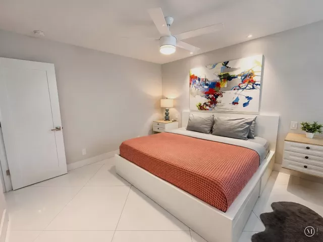 5-bedroom home for rent in Boca Raton - 327 LANCASTER Street - MondialRealty