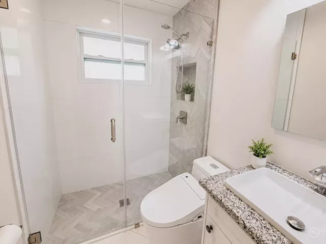 5-bedroom home for rent in Boca Raton - 327 LANCASTER Street - MondialRealty