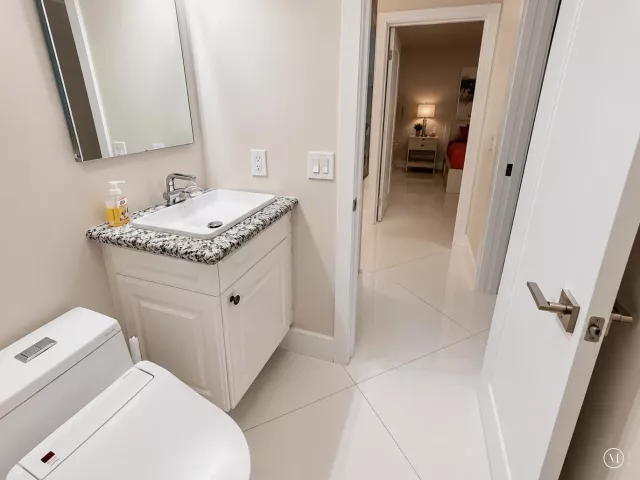 5-bedroom home for rent in Boca Raton - 327 LANCASTER Street - MondialRealty