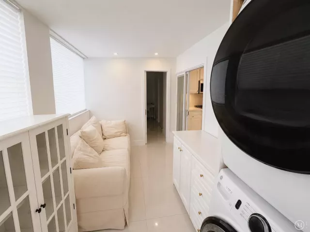 5-bedroom home for rent in Boca Raton - 327 LANCASTER Street - MondialRealty