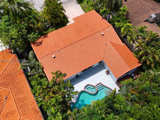 4-bedroom home for sale in Miami - 1085 NE 84th St - MondialRealty