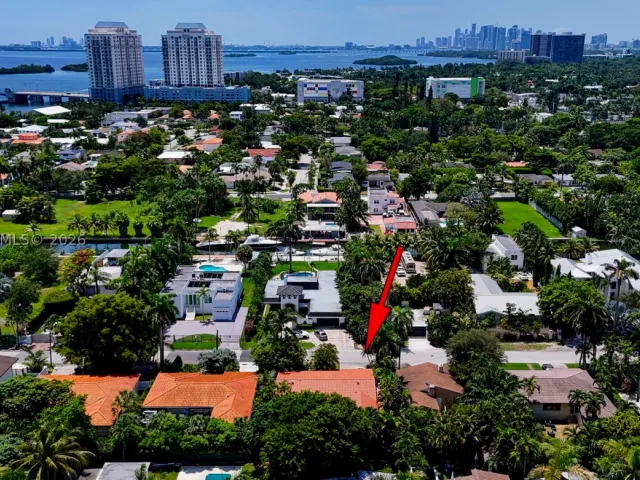4-bedroom home for sale in Miami - 1085 NE 84th St - MondialRealty