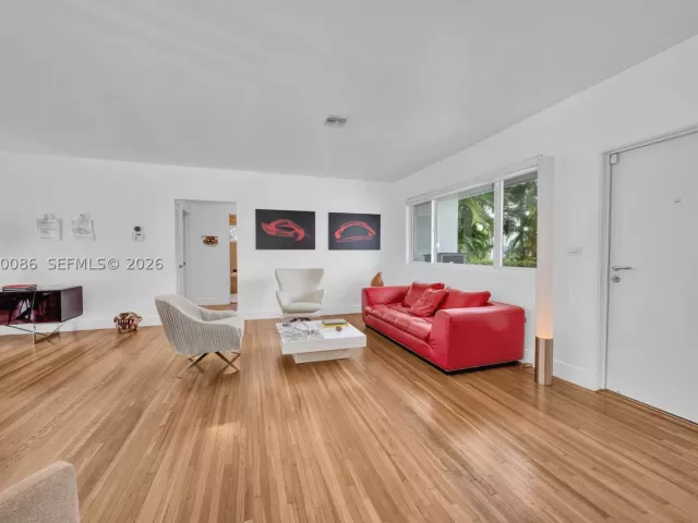 4-bedroom home for sale in Miami - 1085 NE 84th St - MondialRealty